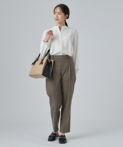 SHOO・LA・RUE(シューラルー)の「配色取り外しリボン付きフレアブラウス(シャツ/ブラウス・レディース・オフホワイト/ライトブルー/ダークグレー・01/02/03/04)」の9枚目の写真