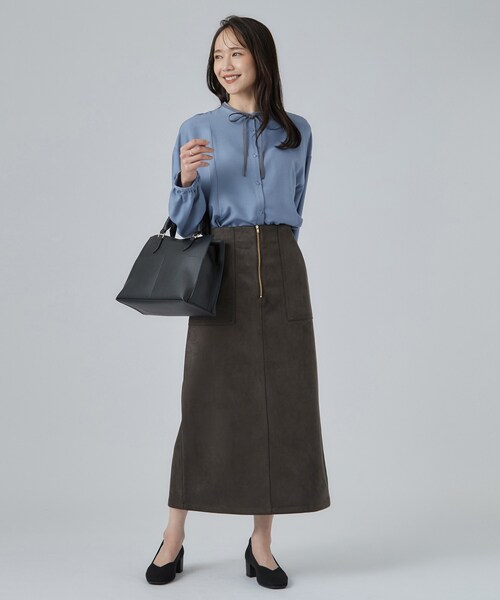 SHOO・LA・RUE(シューラルー)の「配色取り外しリボン付きフレアブラウス(シャツ/ブラウス・レディース・オフホワイト/ライトブルー/ダークグレー・01/02/03/04)」の22枚目の写真