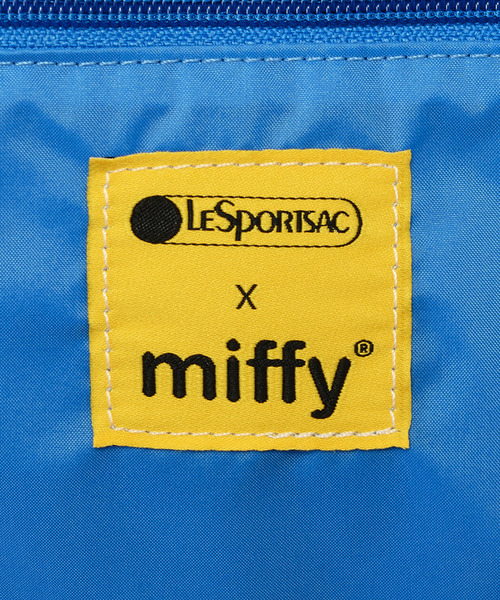Miffy( ミッフィー)の「【LeSportsac×Miffy】MINI DUFFEL CROSSBODY ミッフィーネイビーポルカドット(ショルダーバッグ・レディース・ブルー・FREE)」の9枚目の写真