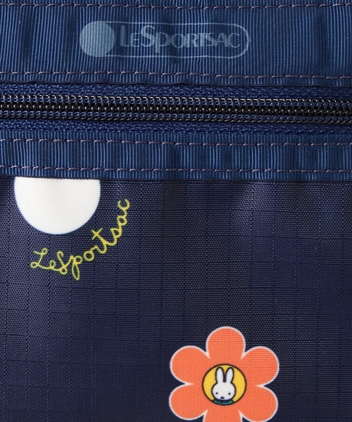 Miffy( ミッフィー)の「【LeSportsac×Miffy】MINI DUFFEL CROSSBODY ミッフィーネイビーポルカドット(ショルダーバッグ・レディース・ブルー・FREE)」の10枚目の写真
