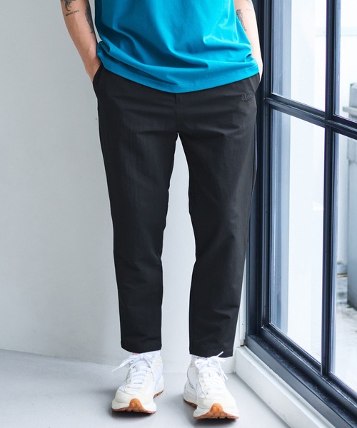 AXCXM（アクスシーム）の「mp15537-URBAN TECH-TRAD TAPERED テーパードパンツ(AXM-BFA0016)（その他パンツ・メンズ・ブラウン/ブラック/アイボリー・M/XL/L）」の4枚目の写真