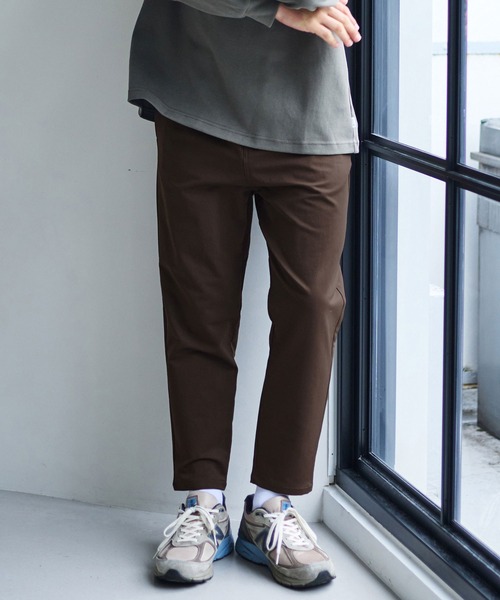 AXCXM（アクスシーム）の「mp15537-URBAN TECH-TRAD TAPERED テーパードパンツ(AXM-BFA0016)（その他パンツ・メンズ・ブラウン/ブラック/アイボリー・M/XL/L）」の10枚目の写真