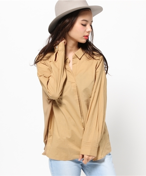 FREE'S MART（フリーズマート）の「【MOOK本掲載 紗栄子さん着用】異素材ドッキングゆるスキッパーブラウス（シャツ/ブラウス・レディース・ベージュ/ブルー/ホワイト/ブラック・FREE）」の3枚目の写真