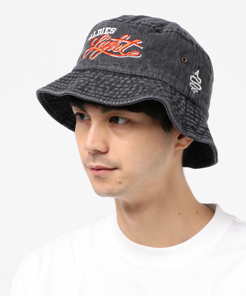 ALDIES（アールディーズ）の「Light Hat 刺繍入り バケットハット（ハット・メンズ・ネイビー/カモフラージュ/ブラック/ライトブルー・FREE）」の2枚目の写真