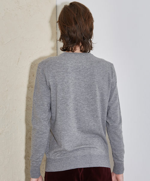 新品タグ付★Loro PianaカシミヤＶネックセーター38 UNITED TOKYO（ユナイテッドトウキョウ）の「Loro PianaカシミヤV