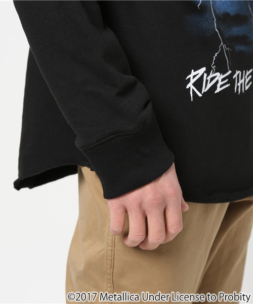 METALLICA（メタリカ）の「∴WEGO/METALLICAラグランパーカー（パーカー・メンズ・ブラック・LARGE/MEDIUM）」の14枚目の写真