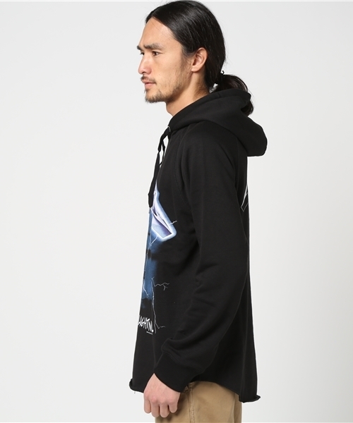 METALLICA（メタリカ）の「∴WEGO/METALLICAラグランパーカー（パーカー・メンズ・ブラック・LARGE/MEDIUM）」の2枚目の写真