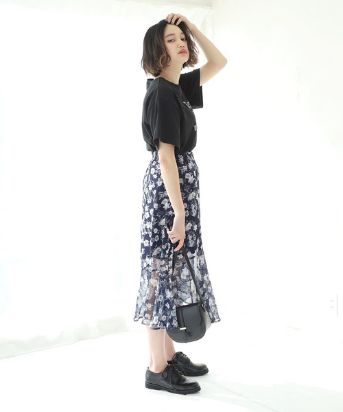 one after another NICE CLAUP(ワンアフターアナザーナイスクラップ)の「アソートロゴプリントTシャツ(Tシャツ/カットソー・レディース・レッド/オフホワイト/スミクロ・FREE)」の8枚目の写真