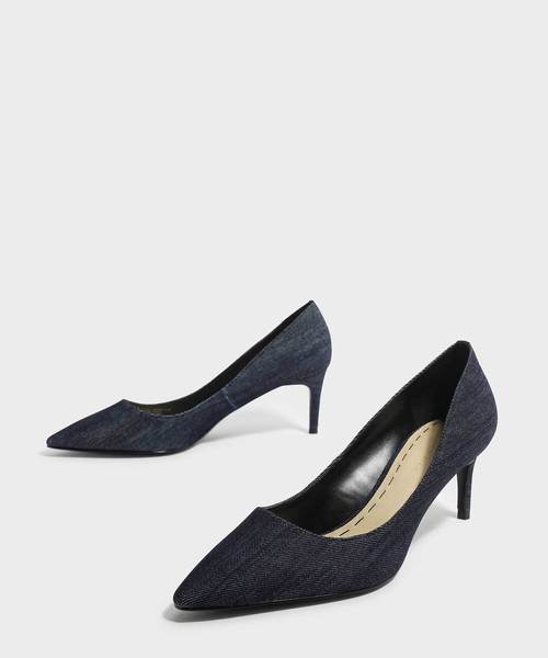 CHARLES & KEITH（チャールズ & キース）の「クラシックローパンプス / CLASSIC LOW PUMPS（パンプス・レディース・ブラック/ブルー/ライトブラウン・22cm/22.5cm/23cm/23.5cm/24.5cm/25cm/25.5cm）」の11枚目の写真