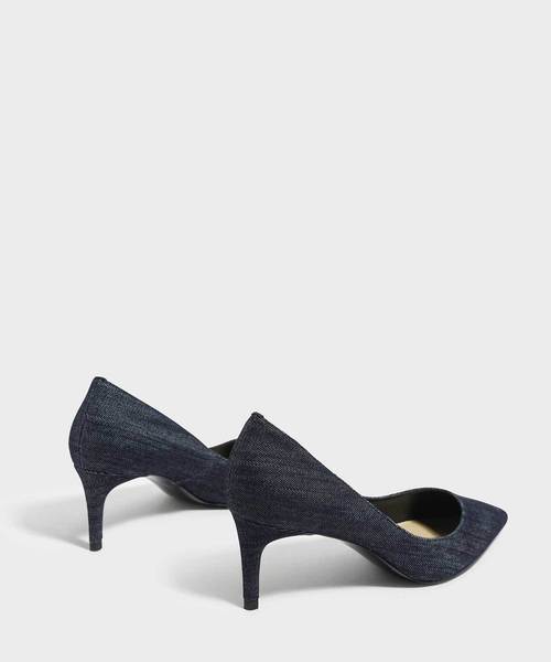 CHARLES & KEITH（チャールズ & キース）の「クラシックローパンプス / CLASSIC LOW PUMPS（パンプス・レディース・ブラック/ブルー/ライトブラウン・22cm/22.5cm/23cm/23.5cm/24.5cm/25cm/25.5cm）」の12枚目の写真