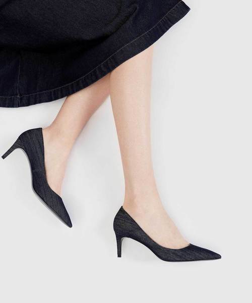 CHARLES & KEITH（チャールズ & キース）の「クラシックローパンプス / CLASSIC LOW PUMPS（パンプス・レディース・ブラック/ブルー/ライトブラウン・22cm/22.5cm/23cm/23.5cm/24.5cm/25cm/25.5cm）」の15枚目の写真