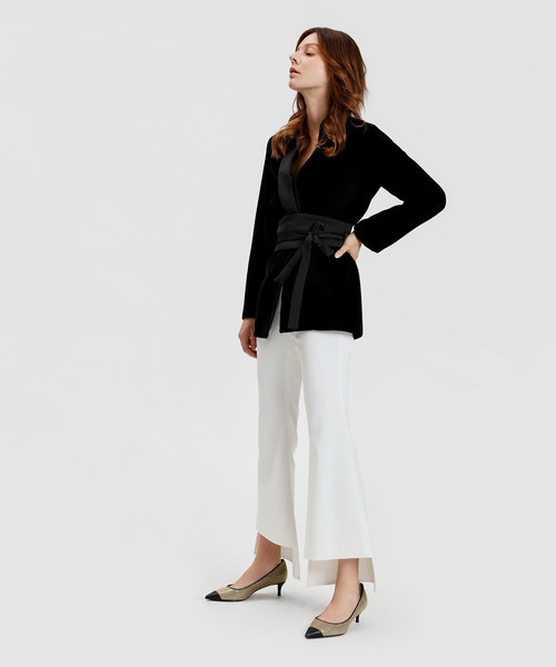 CHARLES & KEITH(チャールズ & キース)の「クラシックキトゥンヒールパンプス / Classic Kitten Heel Pumps(パンプス・レディース・ブラック/グレー/マスタード・22cm/22.5cm/23cm/23.5cm/24.5cm/25cm/25.5cm)」の21枚目の写真