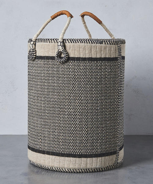 UNITED ARROWS(ユナイテッドアローズ)の「<SABALA HANDICRAFTS> ラウンド バスケット L(収納グッズ・その他1・FREE)」の2枚目の写真