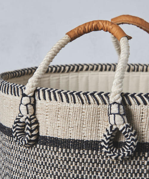 UNITED ARROWS(ユナイテッドアローズ)の「<SABALA HANDICRAFTS> ラウンド バスケット L(収納グッズ・その他1・FREE)」の4枚目の写真