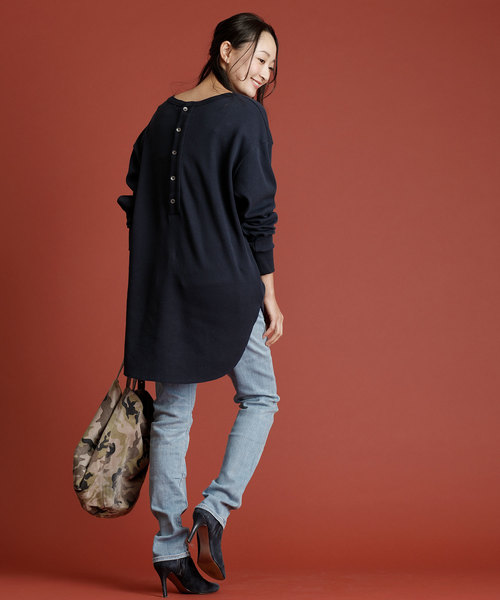 Munich（ミューニック）の「ストレッチサーマルバックヘンリーネックロングプルオーバー（Tシャツ/カットソー・レディース・ライトグレー/ネイビー/オフホワイト/サックスブルー/ピンク/ブラック/杢グレー/ベージュ・FREE）」の17枚目の写真