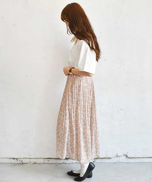 PairPair(ペアペア)の「ドットスカーフ付ラテカラーTシャツ(Tシャツ/カットソー・レディース・ベージュ/オフホワイト/モカ・FREE)」の7枚目の写真