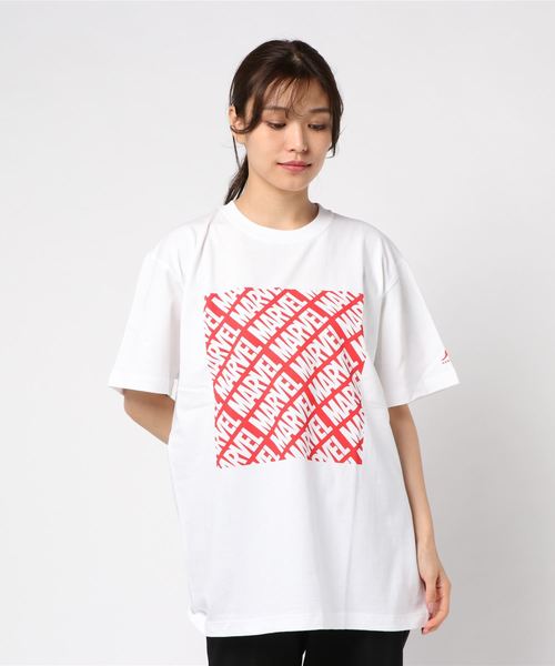MARVEL(マーベル)の「Disney Lifestyle Collection (MARVEL) 【MARVEL× KANGOL】 パターンTシャツ(Tシャツ/カットソー・レディース・ホワイト/ブラック・MEDIUM/LARGE)」の1枚目の写真