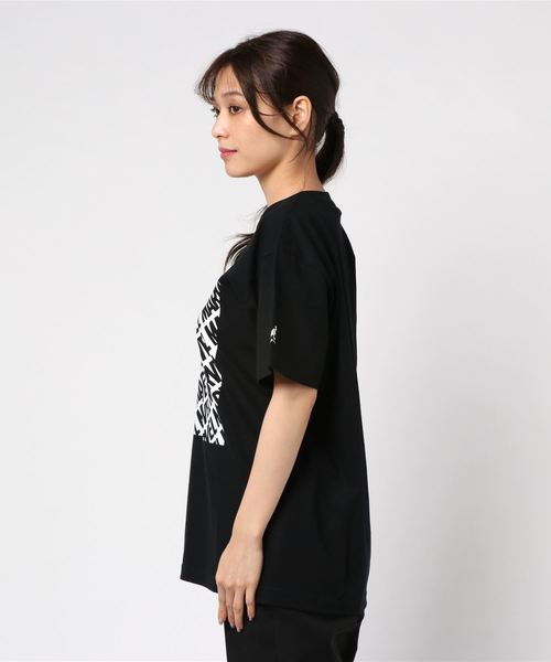 MARVEL(マーベル)の「Disney Lifestyle Collection (MARVEL) 【MARVEL× KANGOL】 パターンTシャツ(Tシャツ/カットソー・レディース・ホワイト/ブラック・MEDIUM/LARGE)」の4枚目の写真