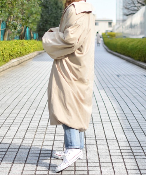 PairPair(ペアペア)の「裾バルーンステンカラーコート(男女兼用)(ステンカラーコート・レディース・ライトベージュ/モカ・FREE)」の8枚目の写真