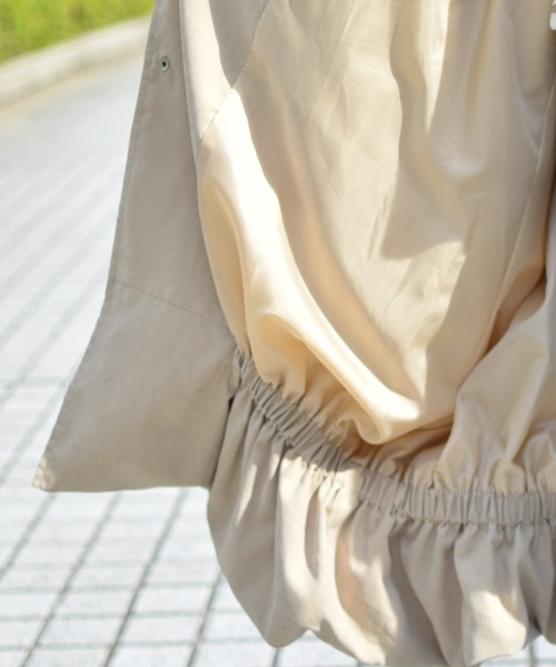 PairPair(ペアペア)の「裾バルーンステンカラーコート(男女兼用)(ステンカラーコート・レディース・ライトベージュ/モカ・FREE)」の17枚目の写真