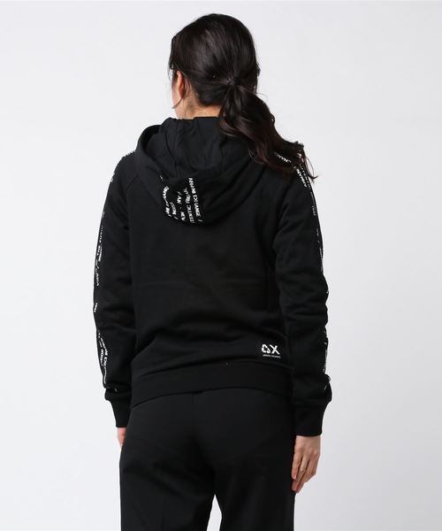 ARMANI EXCHANGE(アルマーニエクスチェンジ)の「【A|Xアルマーニ エクスチェンジ】リサイクルコットン サイドロゴ ジップアップスウェットパーカ(パーカー・レディース・ブラック/ホワイト/コーラル・SMALL/MEDIUM/X-SMALL/LARGE)」の12枚目の写真