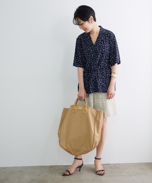 ADAM ET ROPE'（アダムエロペ）の「イージレーシャツジャケット（シャツ/ブラウス・レディース・ブラック/ネイビー・FREE）」の16枚目の写真