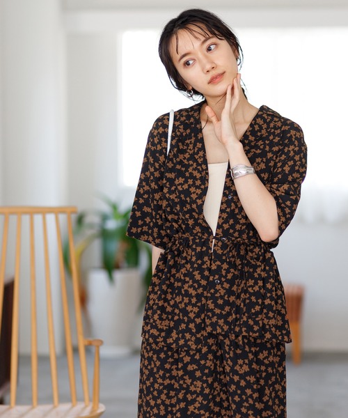 ADAM ET ROPE'（アダムエロペ）の「イージレーシャツジャケット（シャツ/ブラウス・レディース・ブラック/ネイビー・FREE）」の19枚目の写真