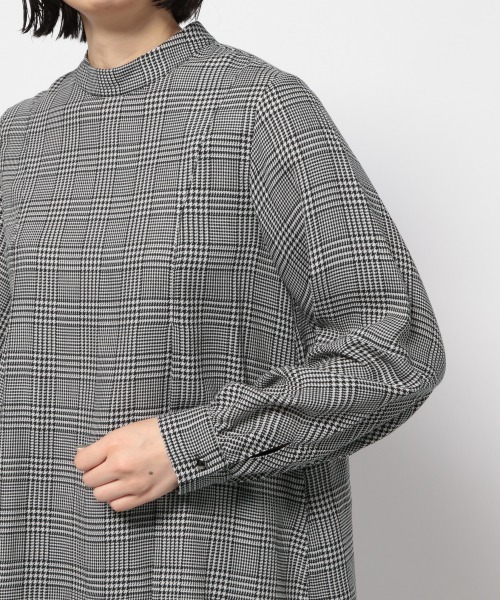 PAGEBOY(ページボーイ)の「アソートチェックハイネックブラウス(シャツ/ブラウス・レディース・ダークブラウン/ブラック・FREE)」の4枚目の写真