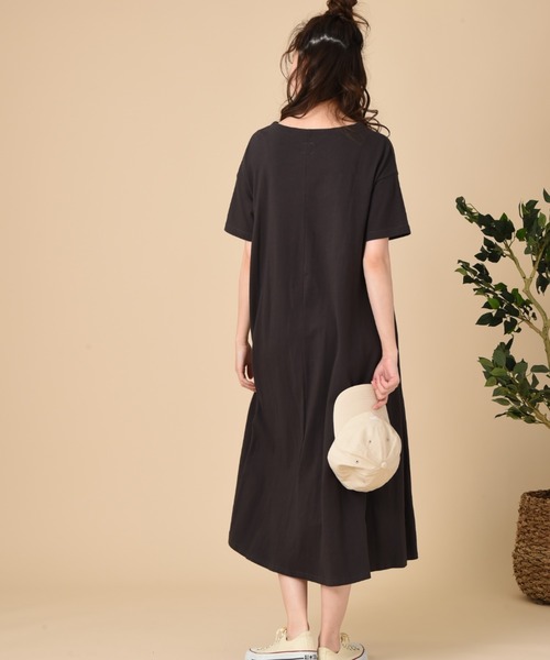 Lee(リー)の「【Lee】DENIMPOCKET FLARE DRESS(ワンピース・レディース・モカ/ブラック/ライトベージュ・FREE)」の8枚目の写真