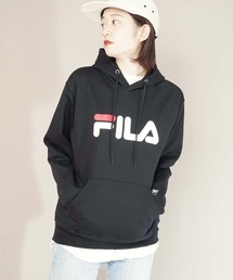 FILA（フィラ）の「【FILA/フィラ】デカロゴプリントプルパーカー　ビッグロゴパーカー（パーカー・レディース）」