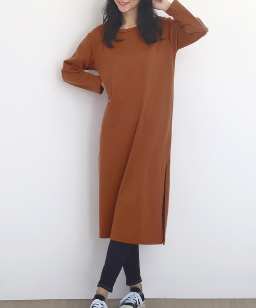 Amulet(アミュレット)の「カットスリットワンピ―ス(ワンピース・レディース・ベージュ/ブラック/ブラウン/ネイビー・L/M/XL)」の1枚目の写真