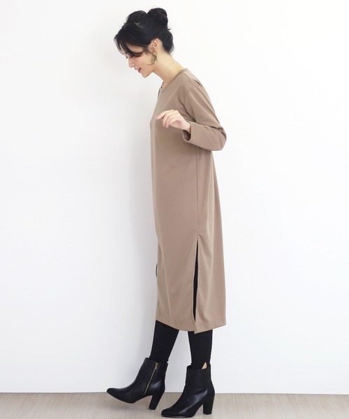 Amulet(アミュレット)の「カットスリットワンピ―ス(ワンピース・レディース・ベージュ/ブラック/ブラウン/ネイビー・L/M/XL)」の10枚目の写真