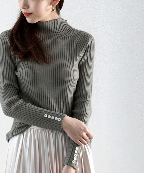 classicalelf(クラシカルエルフ)の「キッズ袖 シェルボタン付きハイネックリブニット(長袖)(ニット/セーター・キッズ・ブラック/カーキ/アイボリー/モカ・130/140/150)」の21枚目の写真