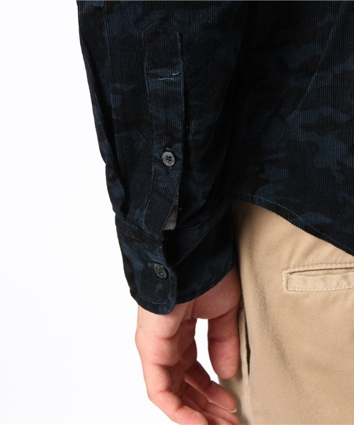 CIAOPANIC TYPY（チャオパニックティピー）の「コーデュロイカモ柄シャツ（シャツ/ブラウス・メンズ・オリーブ/ネイビー・LARGE/MEDIUM）」の7枚目の写真