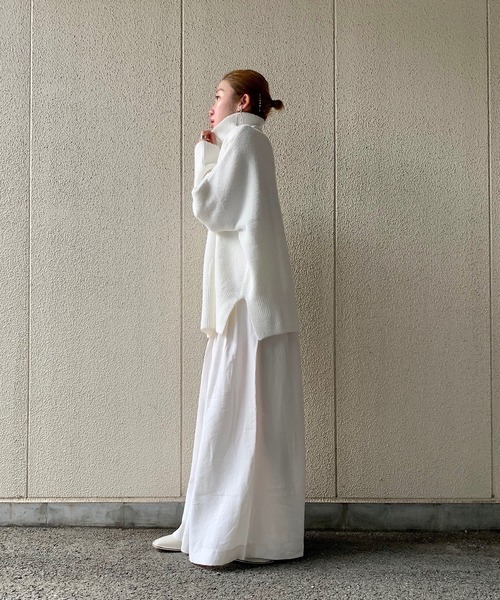 attrayant(アティロン)の「リブハイネックオーバーサイズニット(ニット/セーター・レディース・ホワイト/ブラック/ベージュ/グレー・FREE)」の18枚目の写真