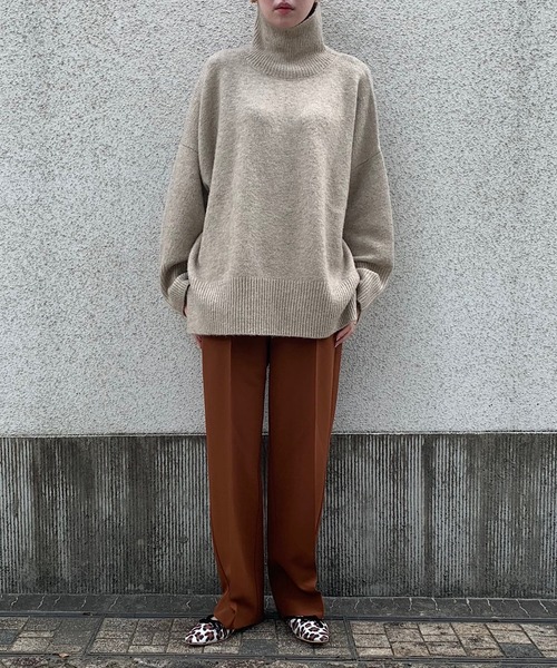 attrayant(アティロン)の「リブハイネックオーバーサイズニット(ニット/セーター・レディース・ホワイト/ブラック/ベージュ/グレー・FREE)」の11枚目の写真