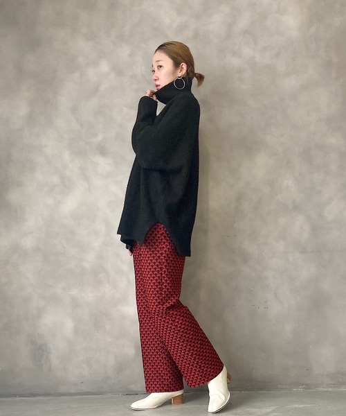 attrayant(アティロン)の「リブハイネックオーバーサイズニット(ニット/セーター・レディース・ホワイト/ブラック/ベージュ/グレー・FREE)」の14枚目の写真