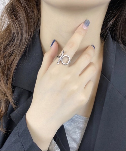 blatto(ブラット)の「【blatto 925silver】925silver デザイン リング blat-ssr-3 U(リング・メンズ・グリーン/シルバー系その他/その他13/F/その他19/その他27/その他35/その他4/その他10/C/その他16/その他24/その他32/Q/ブラック/ブルー/ブラック系その他/その他12/E/その他18/その他26/その他34/K/その他1/その他7/その他15/H/その他21/その他29/P/その他3/その他9/B/J/その他23/その他31/O/その他2/その他8/A/I/その他22/その他30/R/その他5/その他11/D/その他17/その他25/その他33/レッド/クリア/その他6/その他14/G/その他20/その他28/N/L/M・FREE)」の14枚目の写真