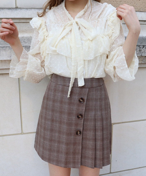 Crea titty&Co. PETIT(クレアティティーアンドコープチ)の「【Crea titty&Co.PETIT】Crea ボウタイフリルトップス(シャツ/ブラウス・レディース・オフホワイト/ベージュ・FREE)」の2枚目の写真