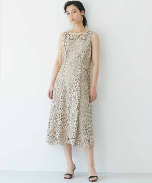 【837】アナイ　シルエットフラワーフレア　ワンピース　ベージュ　36 ANAYI（アナイ）の「シルエットフラワーフレア ワンピース（ワンピース