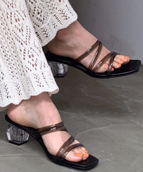 LYDIE（リディー）の「クリアヒールコードストラップスクエアサンダル（サンダル・レディース・ブラック/オフホワイト/ベージュ・LL/S/L/M/XS）」の21枚目の写真