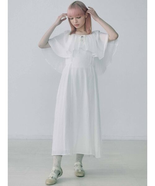 merry jenny（メリージェニー）の「フレアケープリボンロングワンピース（ワンピース・レディース・ブラック/ベージュ/オフホワイト・FREE）」の5枚目の写真