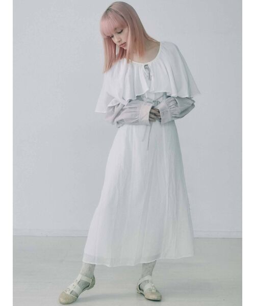 merry jenny（メリージェニー）の「フレアケープリボンロングワンピース（ワンピース・レディース・ブラック/ベージュ/オフホワイト・FREE）」の11枚目の写真