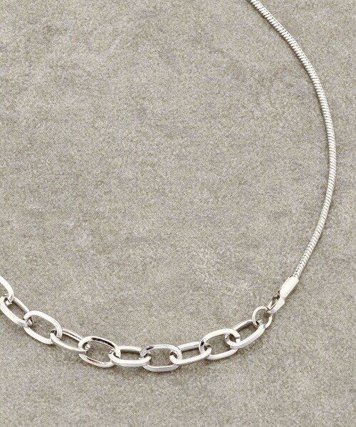 FREAK'S STORE（フリークスストア）の「【WEB限定】Y字ロングネックレス（ネックレス・レディース・シルバー/ゴールド・ﾌﾘ-）」の3枚目の写真