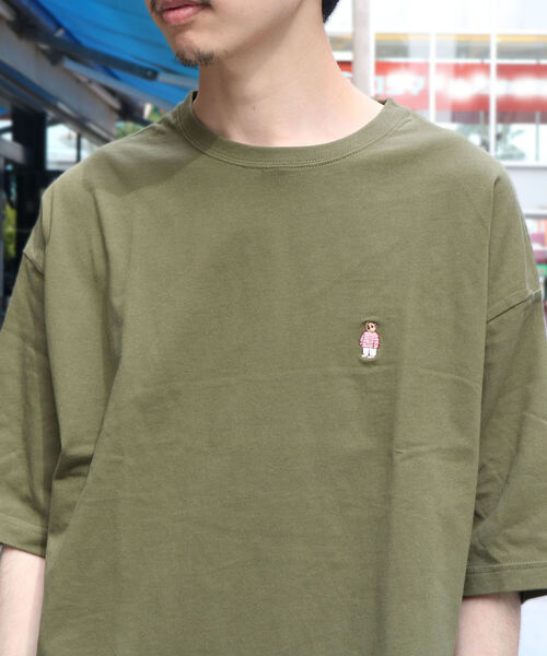 GLOSTER（グロスター）の「【ROSTER BEAR / ロスターベア】【WEB限定カラーあり】別注ワンポイント刺しゅうTシャツ（Tシャツ/カットソー・メンズ・ホワイト/ブラック/ベージュ/オリーブ/ネイビー/グレー・M/L）」の5枚目の写真