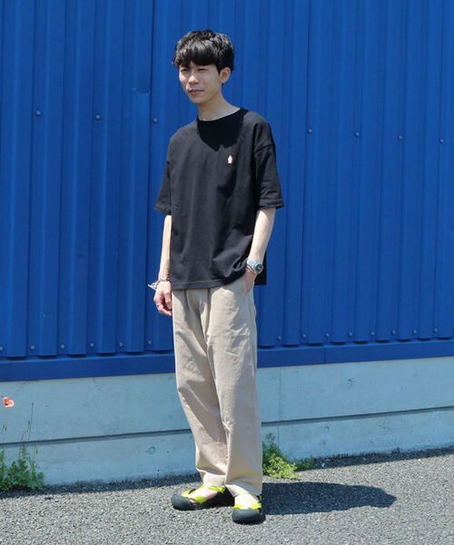 GLOSTER（グロスター）の「【ROSTER BEAR / ロスターベア】【WEB限定カラーあり】別注ワンポイント刺しゅうTシャツ（Tシャツ/カットソー・メンズ・ホワイト/ブラック/ベージュ/オリーブ/ネイビー/グレー・M/L）」の21枚目の写真