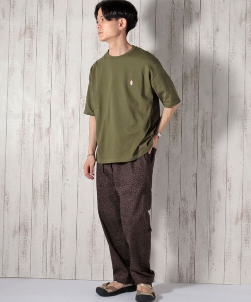 GLOSTER（グロスター）の「【ROSTER BEAR / ロスターベア】【WEB限定カラーあり】別注ワンポイント刺しゅうTシャツ（Tシャツ/カットソー・メンズ・ホワイト/ブラック/ベージュ/オリーブ/ネイビー/グレー・M/L）」の17枚目の写真