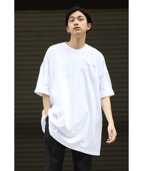 CREARE -LINO-（クレアーレリノ）の「オーバーサイズ ムーンプリントロゴTEE<ユニセックス>（Tシャツ/カットソー・メンズ・ブラック/ホワイト/ブルー/チャコールグレー・FREE）」の2枚目の写真