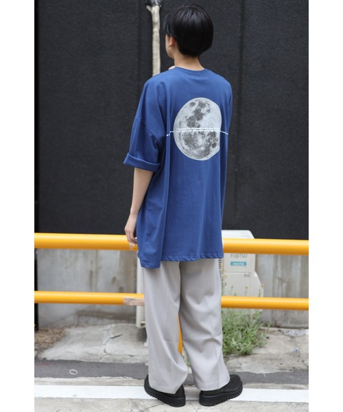 CREARE -LINO-（クレアーレリノ）の「オーバーサイズ ムーンプリントロゴTEE<ユニセックス>（Tシャツ/カットソー・メンズ・ブラック/ホワイト/ブルー/チャコールグレー・FREE）」の22枚目の写真