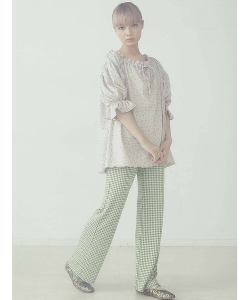 merry jenny（メリージェニー）の「floral サーマルギャザーチュニック（Tシャツ/カットソー・レディース・ベージュ/オフホワイト・FREE）」の13枚目の写真